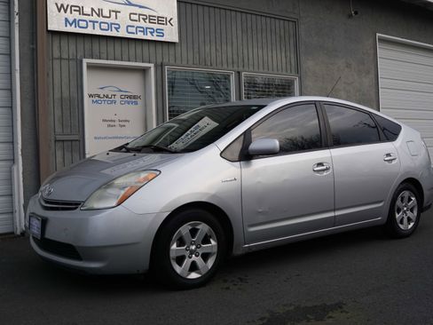 Used 2009 Toyota Prius HATCHBACK 4D image 4