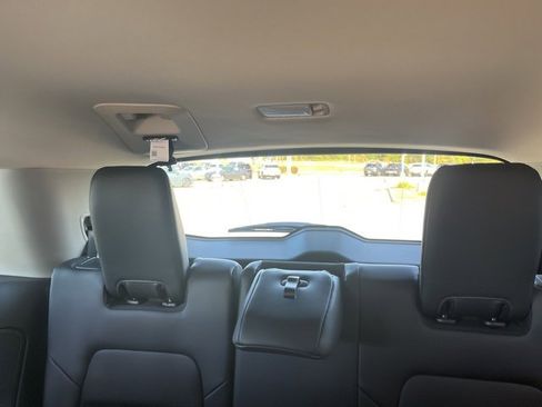 New 2025 Nissan Pathfinder SL image 32