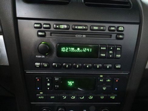 Used 2002 Ford Thunderbird image 15