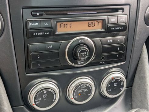 Used 2011 Nissan 370Z image 15