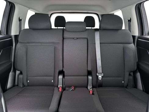 New 2026 Hyundai Santa Fe SE image 16