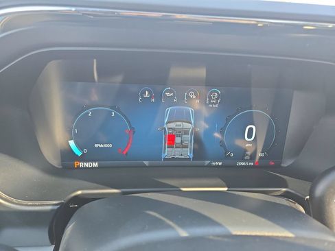Certified 2025 Ford F250 XLT w/ Black Appearance Package AWD/4WD image 8