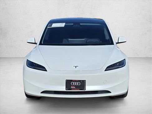 Used 2025 Tesla Model 3 Long Range image 2