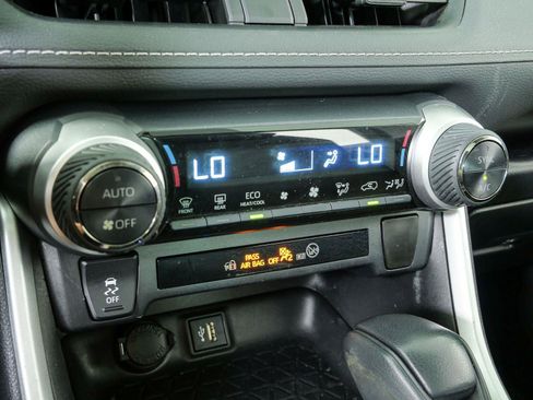 Used 2024 Toyota RAV4 XLE w/ Convenience Package AWD/4WD image 16
