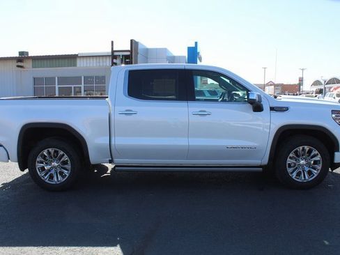 Used 2023 GMC Sierra 1500 Denali w/ Technology Package image 2