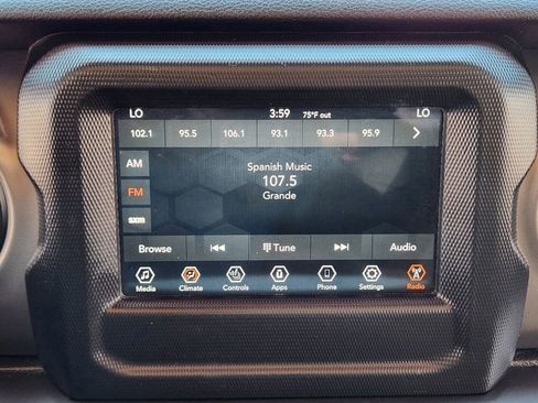 Used 2020 Jeep Gladiator Sport w/ Quick Order Package 24S AWD/4WD image 16