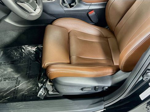 Used 2023 Subaru Outback Touring AWD/4WD image 20