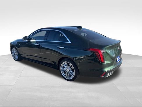 Used 2021 Cadillac CT4 Premium Luxury image 3