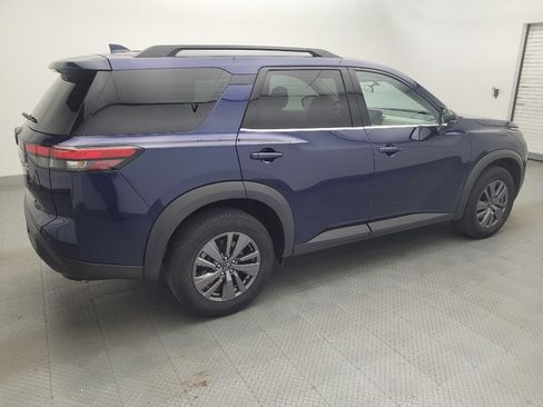 Used 2023 Nissan Pathfinder SV w/ Cargo Package FWD image 10