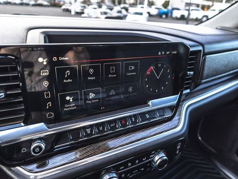 Used 2024 GMC Sierra 3500 SLE w/ SLE Convenience Package image 19