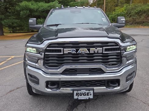 New 2026 RAM 5500 4x4 Crew Cab image 2