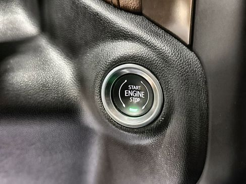 Used 2021 Chevrolet Silverado 1500 High Country w/ Technology Package RWD image 24