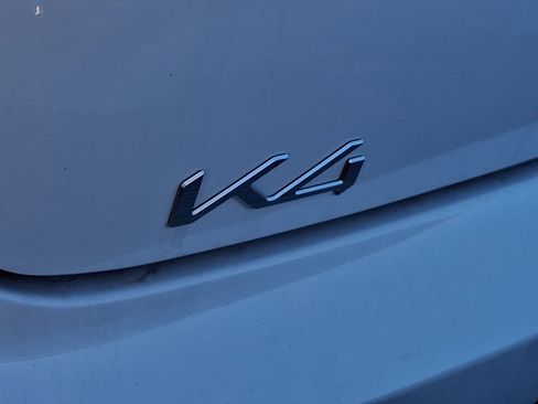New 2025 Kia K4 GT-Line image 14