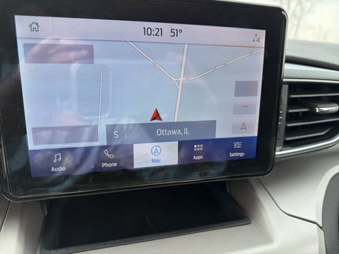 Used 2023 Ford Explorer XLT w/ Equipment Group 202A image 18