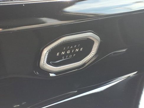 New 2026 Jeep Grand Cherokee Limited RWD image 9