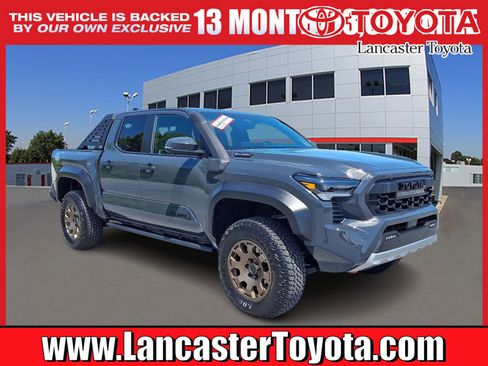 Used 2025 Toyota Tacoma 4x4 Double Cab Hybrid w/ Tow Tech Package image 1