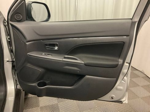 Used 2024 Mitsubishi Outlander Sport ES AWD/4WD image 29