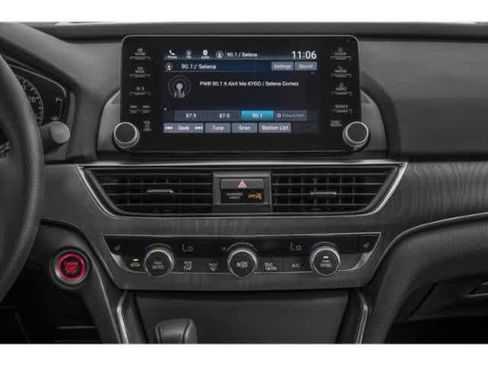 Used 2018 Honda Accord EX image 10