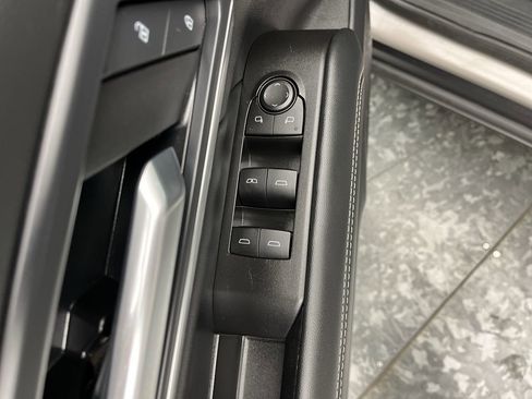 Certified 2025 GMC Terrain Elevation AWD/4WD image 8