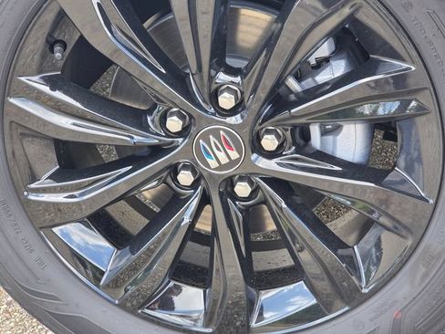 New 2026 Buick Envista Sport Touring w/ Convenience I Package FWD image 9