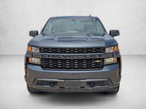 Used 2021 Chevrolet Silverado 1500 Custom image 2