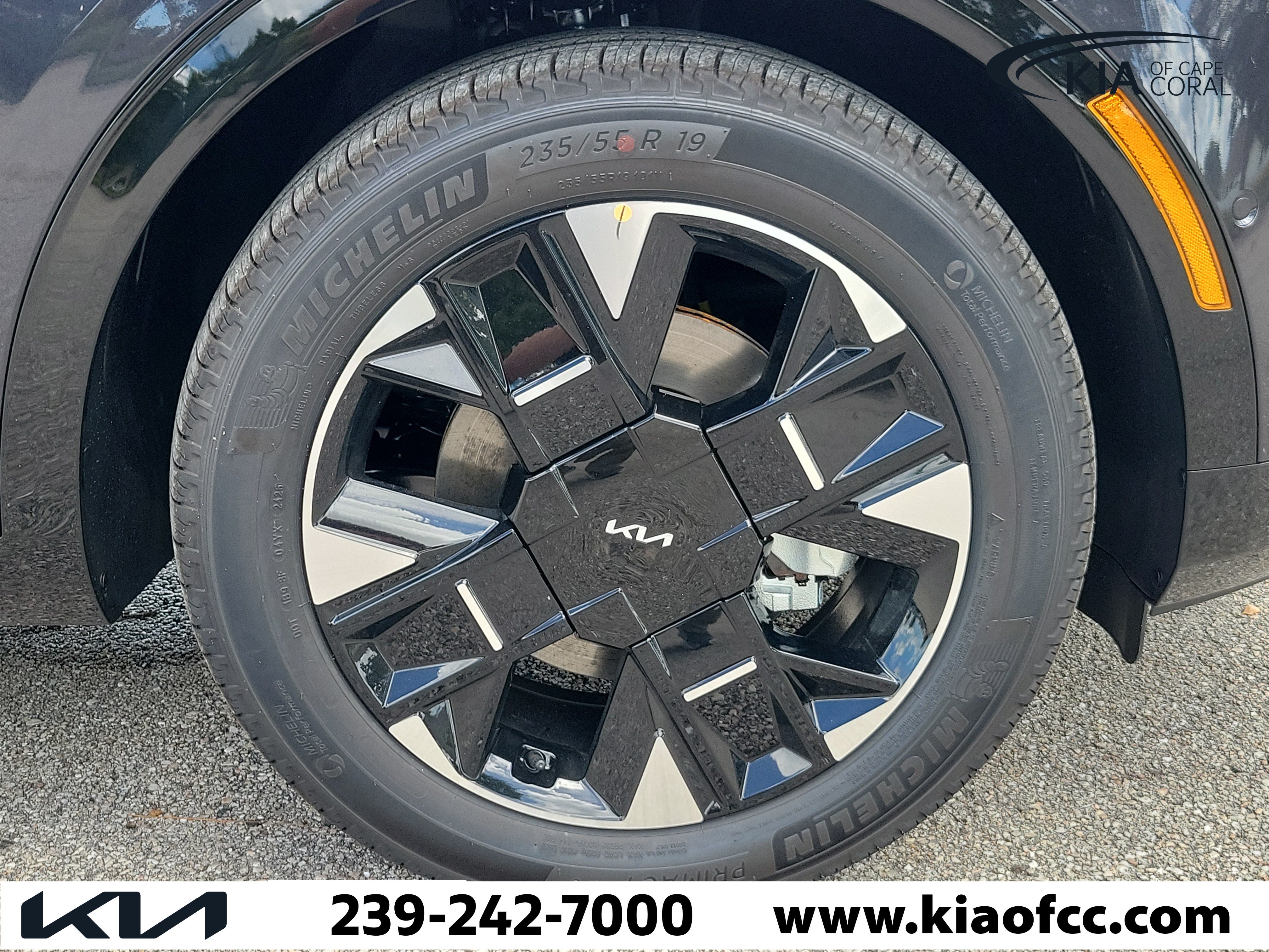 New 2026 Kia Sportage SX FWD image 7