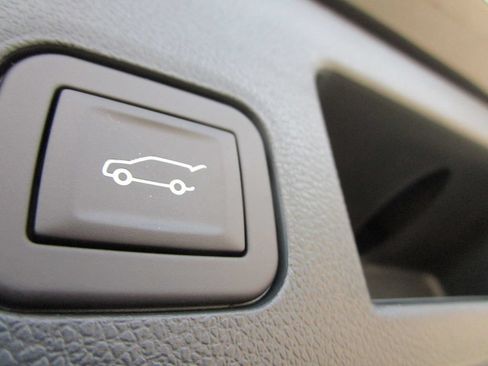 New 2027 GMC Terrain Elevation w/ Elevation Premium Package FWD image 15