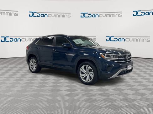 Used 2021 Volkswagen Atlas Cross Sport SEL AWD/4WD image 2