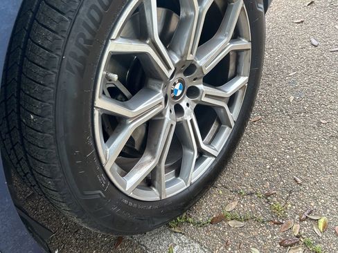 Used 2021 BMW X7 xDrive40i w/ Premium Package 2 image 10