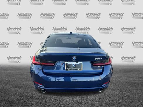 Certified 2024 BMW 330i 330i w/ Convenience Package image 9