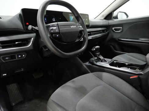 Used 2025 Kia K4 FWD image 11