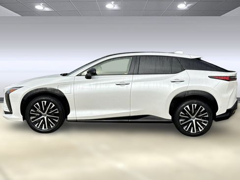Certified 2023 Lexus RZ 450e Premium w/ Technology Package AWD/4WD image 2