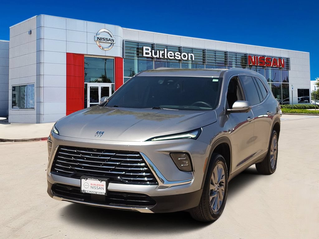 Used 2025 Buick Enclave Preferred FWD image 1