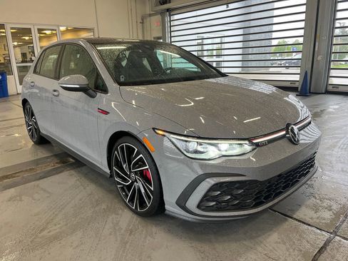 Certified 2022 Volkswagen GTI Autobahn FWD image 1