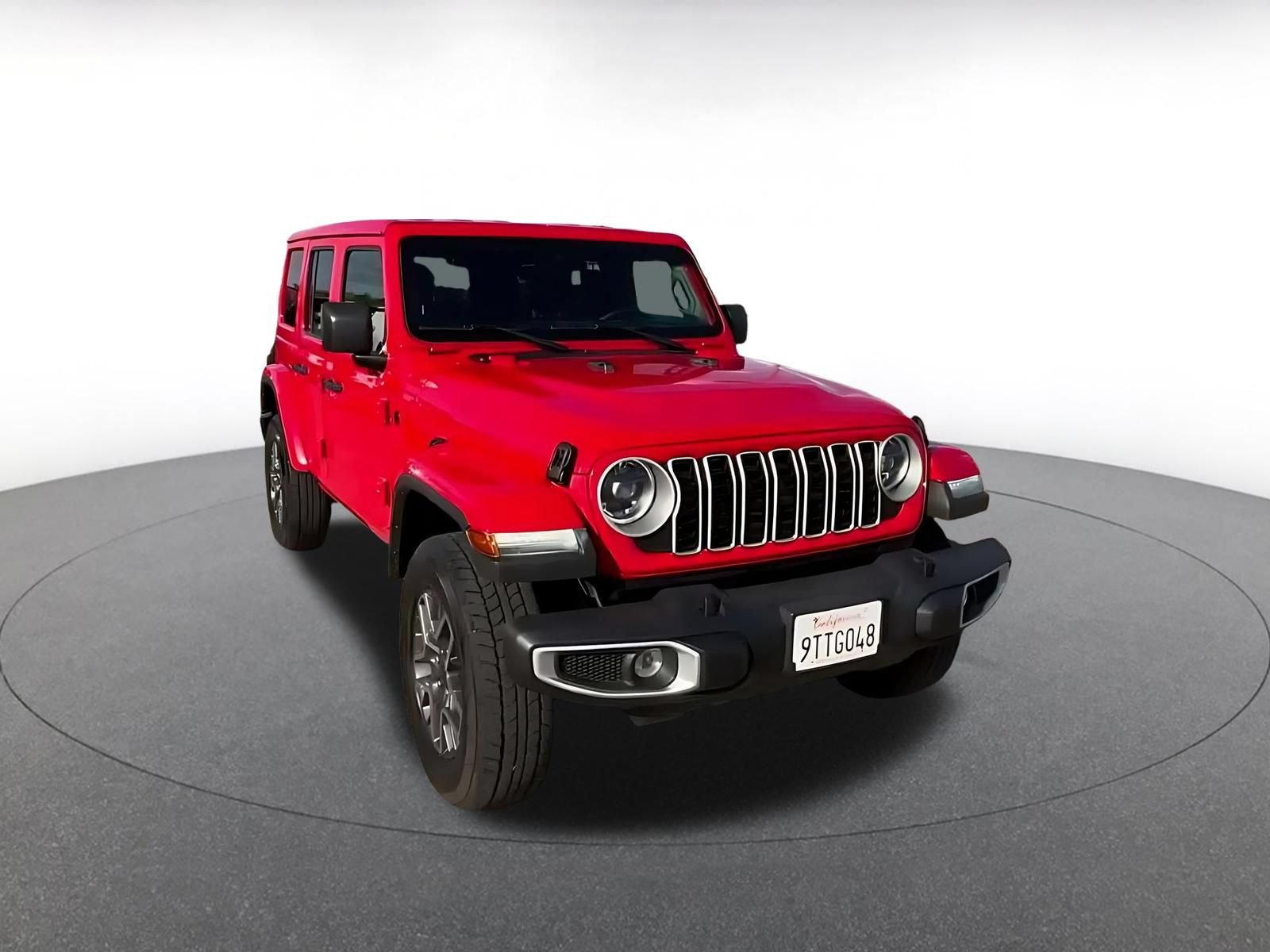 Used 2025 Jeep Wrangler Unlimited Sahara AWD/4WD image 3