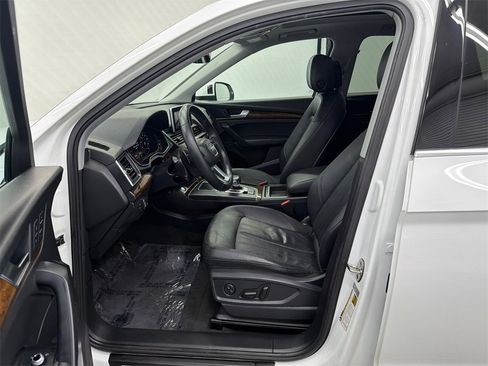 Used 2018 Audi Q5 2.0T Premium Plus w/ Premium Plus Package image 9