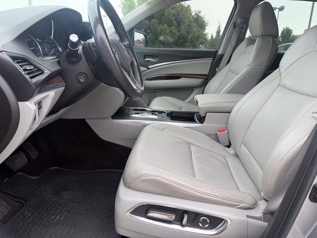 Used 2020 Acura MDX SH-AWD image 11