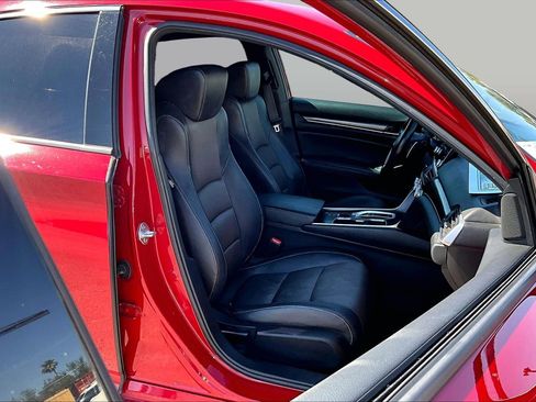 Used 2022 Honda Accord Sport image 7