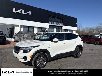 Used 2023 Kia Seltos LX video 1