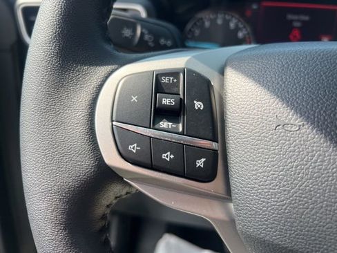 Certified 2024 Ford Explorer XLT w/ Equipment Group 202A image 9