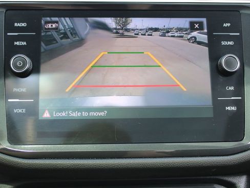 Used 2024 Volkswagen Tiguan SE R-Line image 16