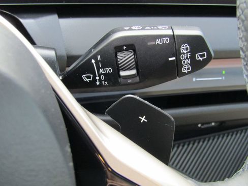 Used 2025 BMW X3 xDrive30i w/ Premium Package image 22