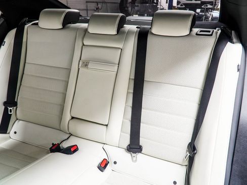 Used 2022 Lexus IS 350 F Sport image 38