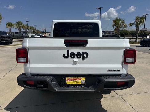 New 2026 Jeep Gladiator Sport AWD/4WD image 6