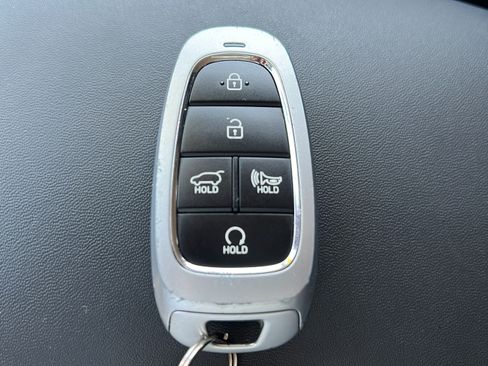 Certified 2023 Hyundai Santa Fe SEL w/ Premium Package FWD image 9