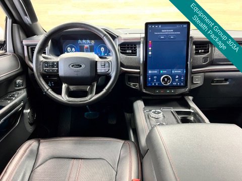 Used 2024 Ford Expedition Limited AWD/4WD image 2