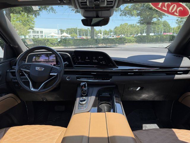 Used 2021 Cadillac Escalade Premium Luxury w/ Performance Package AWD/4WD image 41