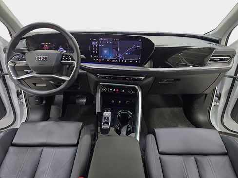 Used 2025 Audi Q5 Premium Plus w/ Premium Plus image 10