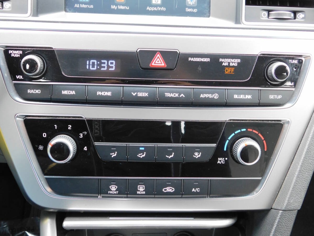 Used 2016 Hyundai Sonata SE FWD image 12