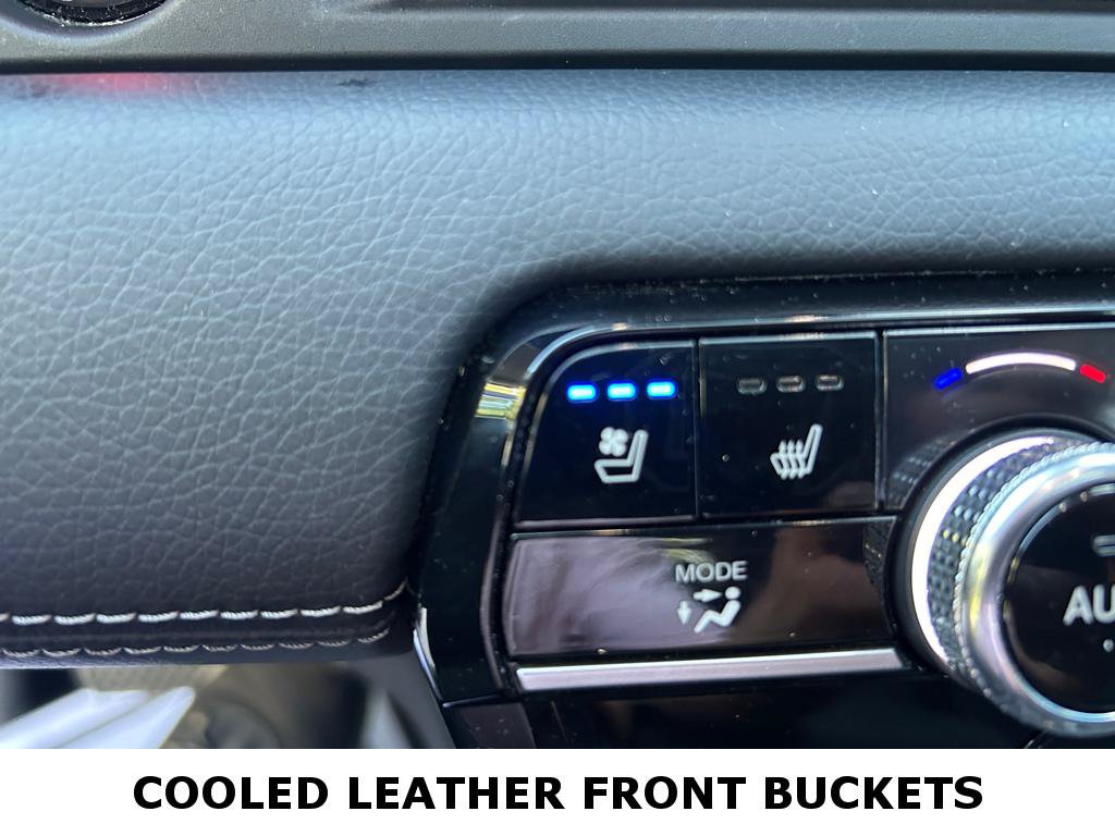 Used 2025 Honda Pilot Elite image 27